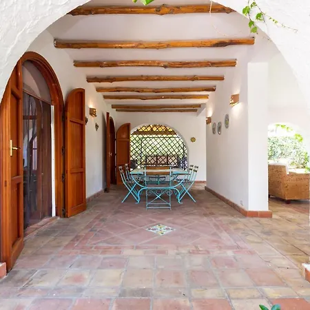 Loredana Villa Fontane Bianche