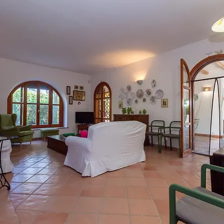 Loredana Villa